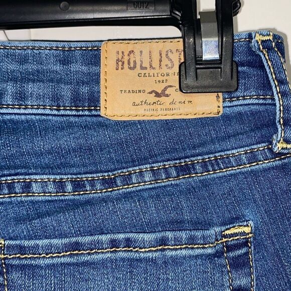 Hollister Women's Mid Wash Blue Stretch Denim Casual Skinny Jeans Size 3S 26x30 - Picture 7 of 9